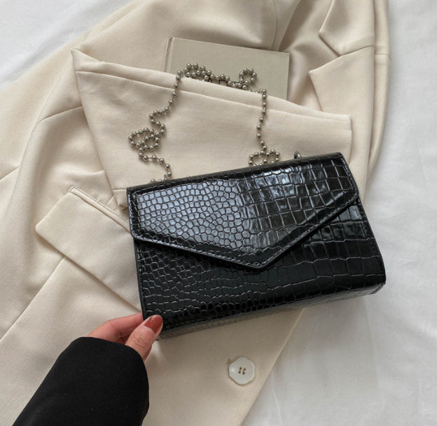 Borsa a tracolla donna in ecopelle PU motivo coccodrillo – colore nero– URBANPULSE"