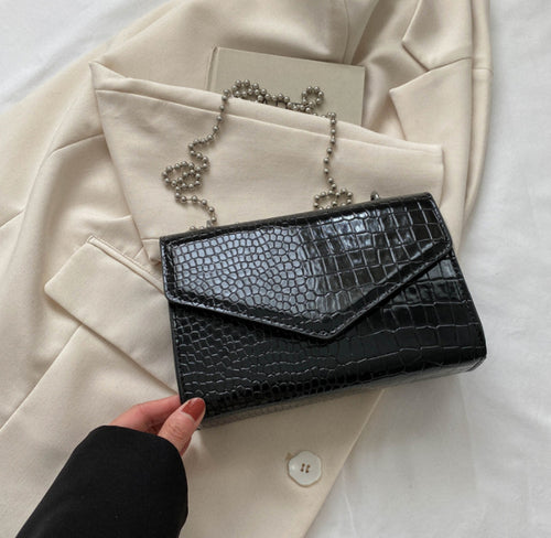 Borsa a tracolla donna in ecopelle PU motivo coccodrillo – colore nero– URBANPULSE"